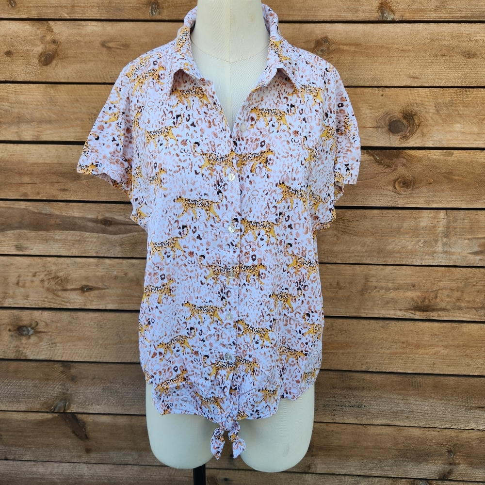 LAST DROP 🔥 Cheetah animal button-down tee Jane + Delancey